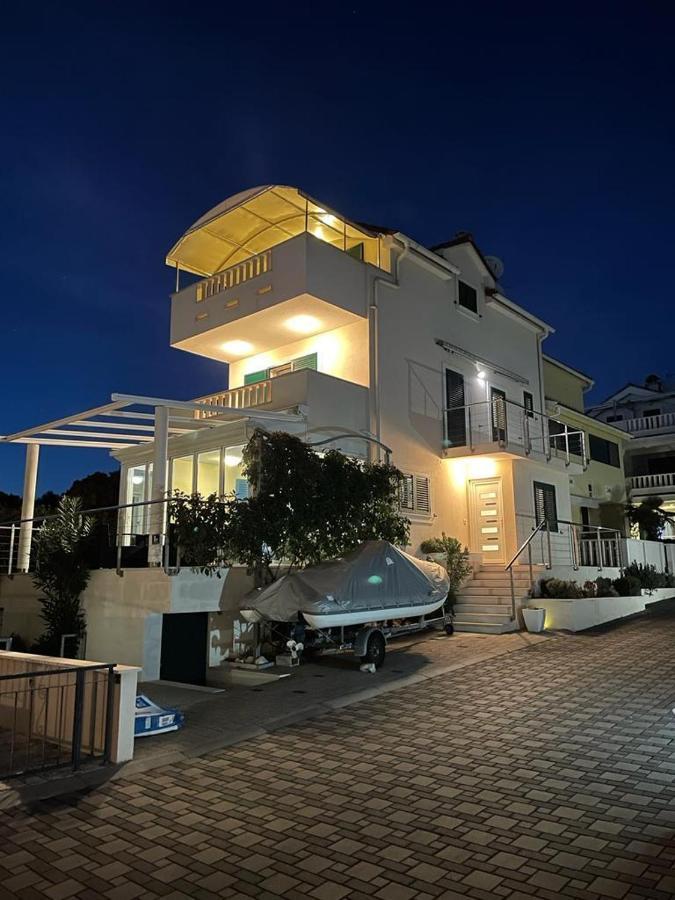 Apartments Villa Lili Lovetovo 보디체 외부 사진